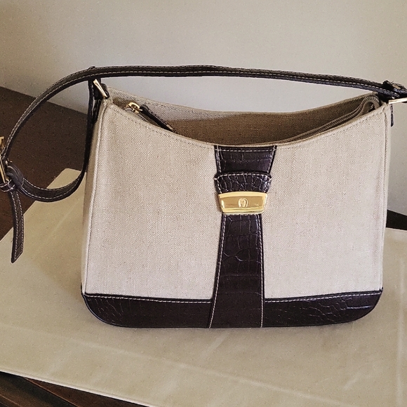 Etienne Aigner Bag. Cream Linen w/Drk.Brown Reptile. Gold-tone Trim. Exc… - Picture 1 of 16